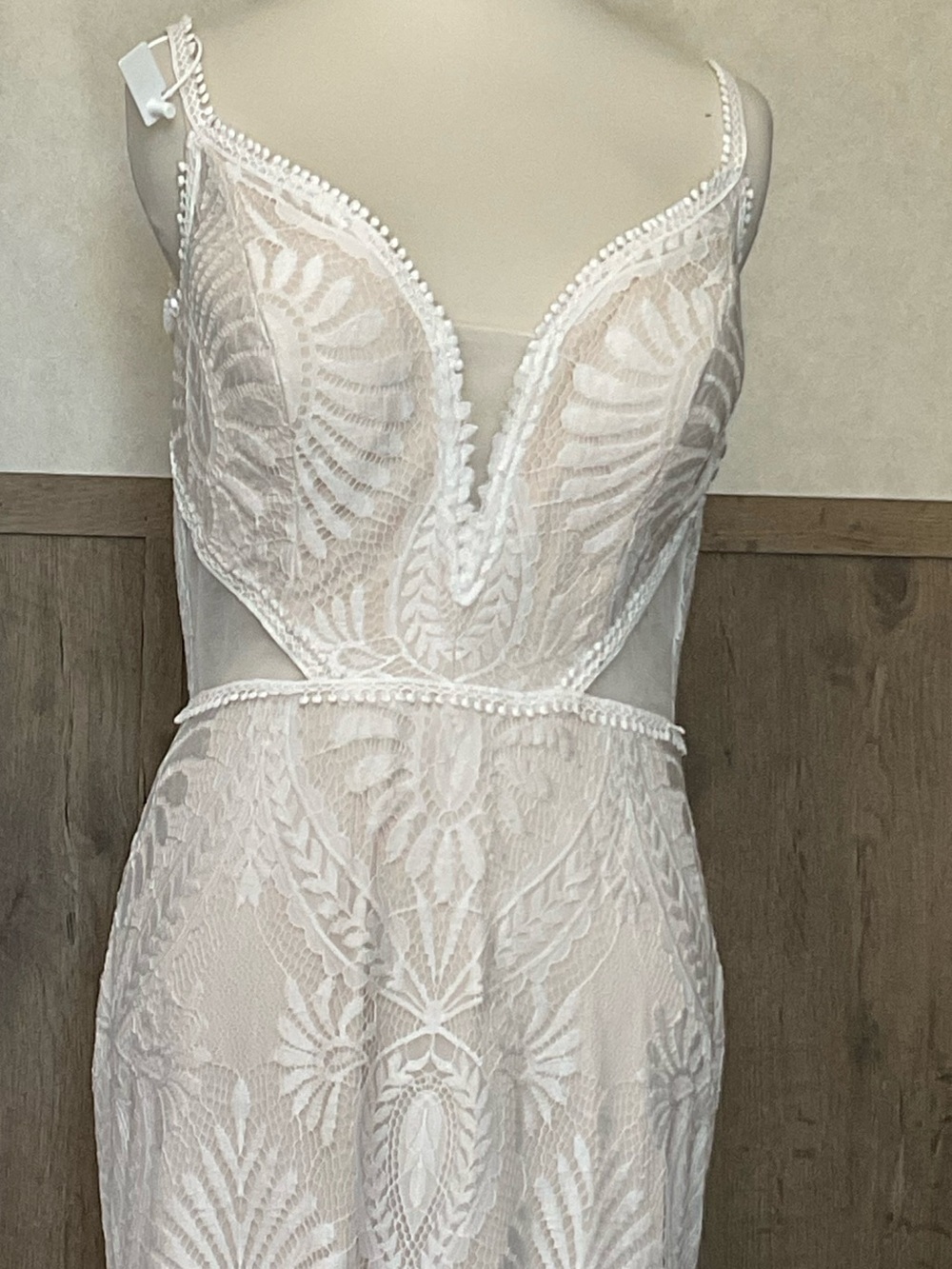 Boho Lace Wedding Dress Ivory Beach Bridal Gown Plunge V Backless Train, Size 8 - Picture 6 of 9